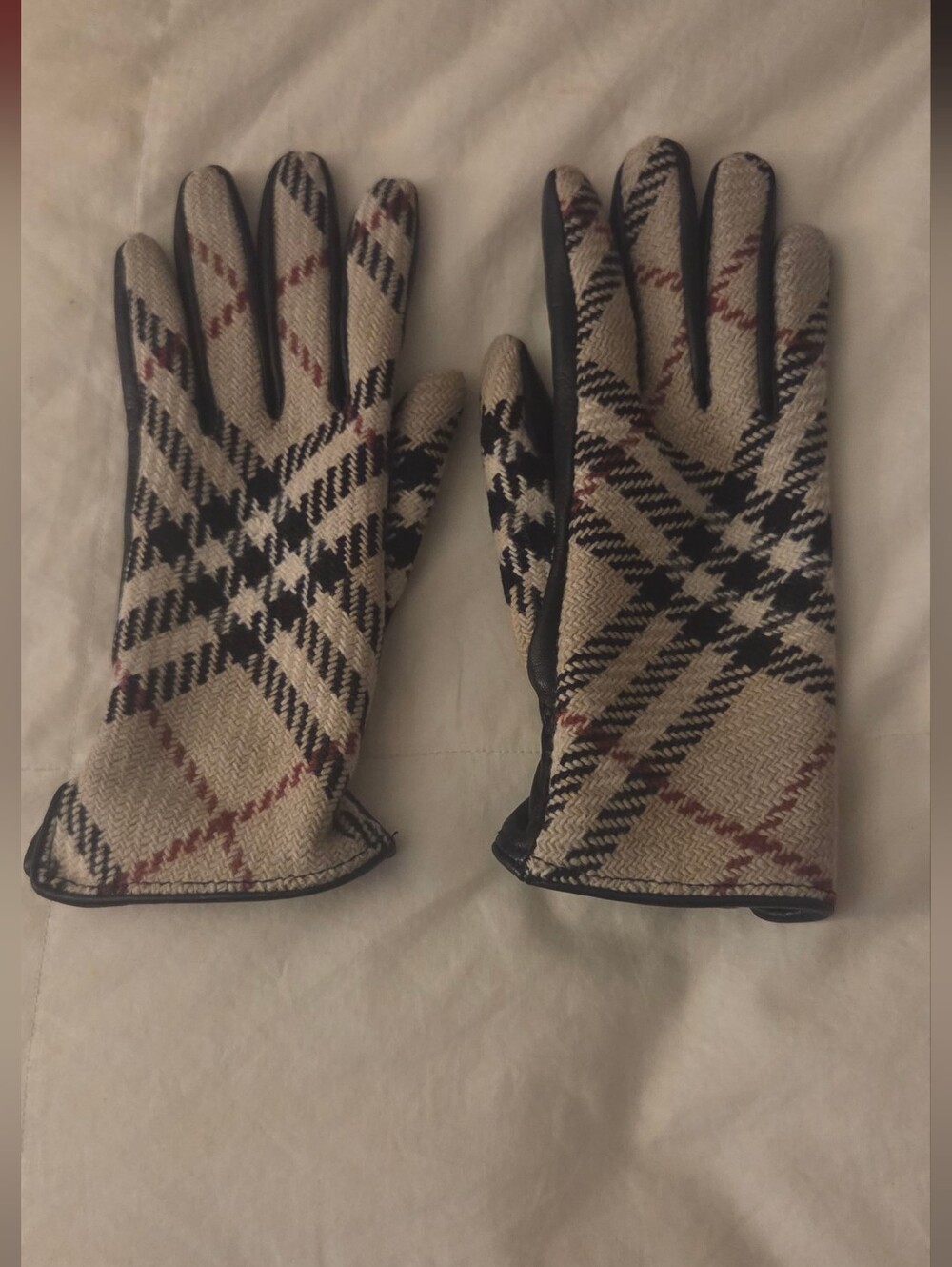 Burberry Lambswool Leathee Gloves Size 7